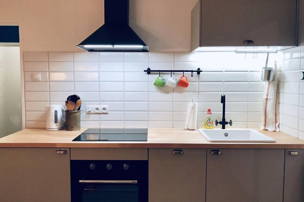 Home In The Heart Of Mannheim, Free Parking, Netflix, Fast Wifi Exterior photo